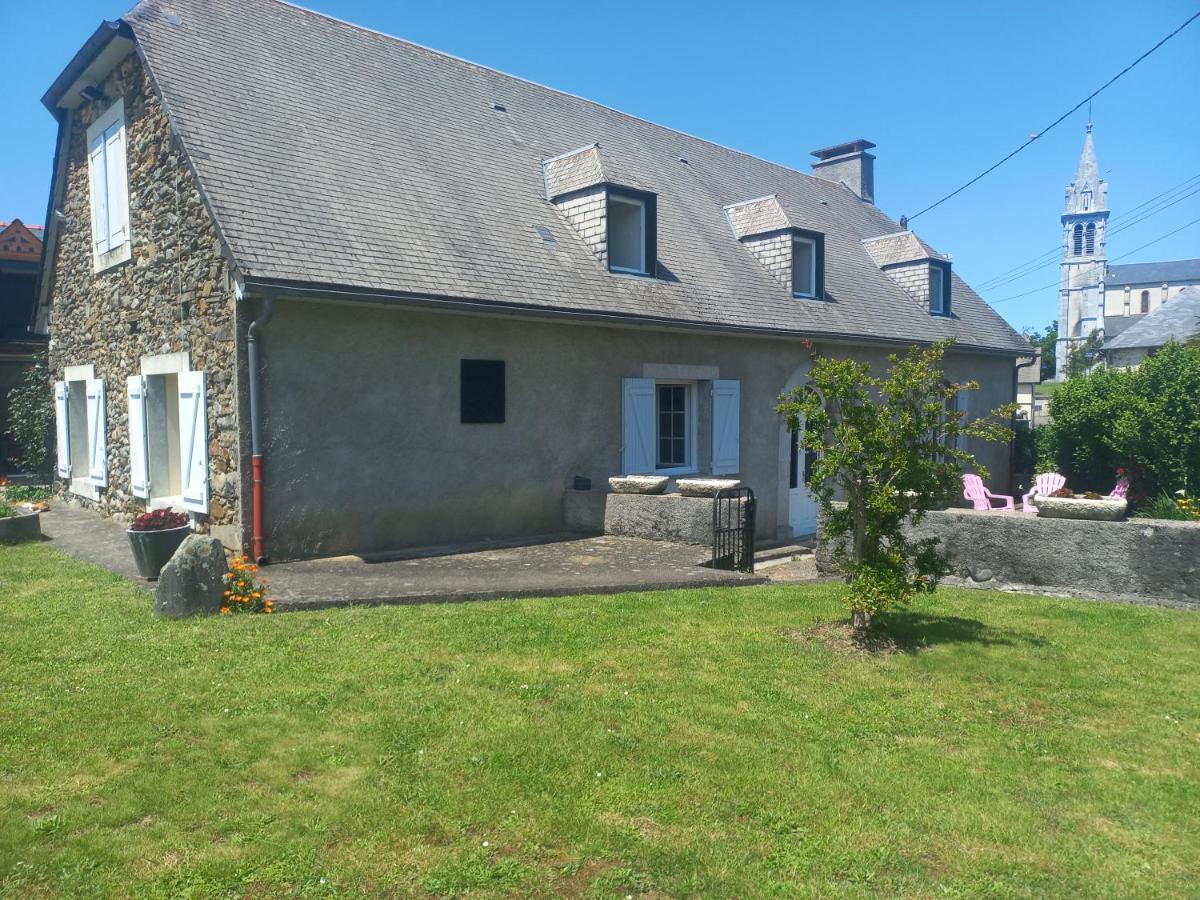 Maison Avec Jardin Ade Exterior photo